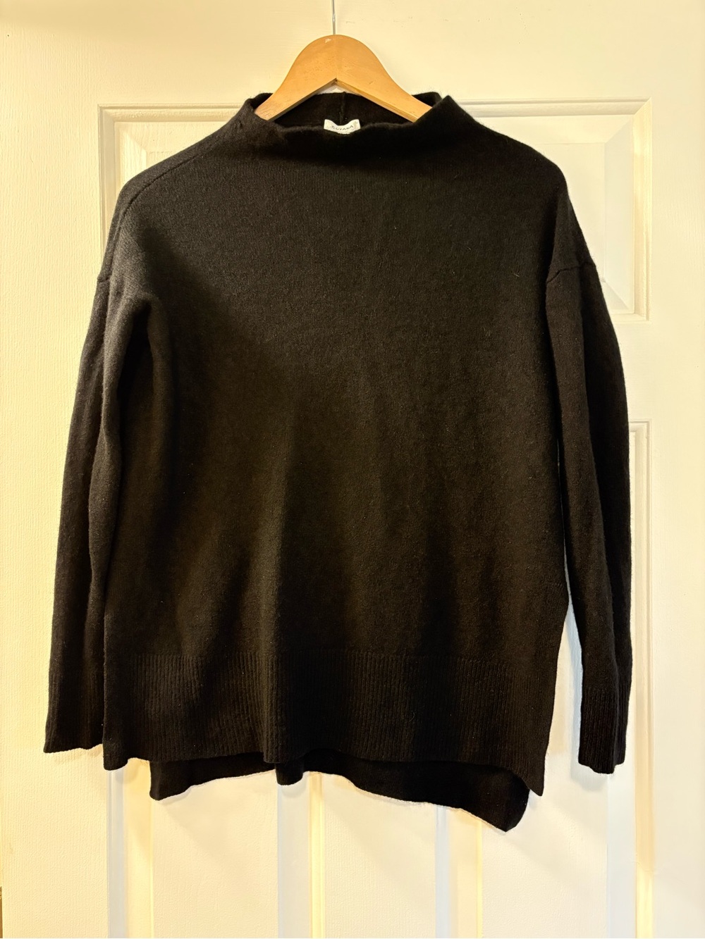 ⁠Cuyana Single-Origin Cashmere Funnel Neck Sweater Size S/M Small Medium⁠ - Picture 4 of 9